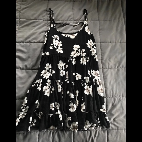 Brandy Melville Dresses & Skirts - Brandy Melville Black Jada dress